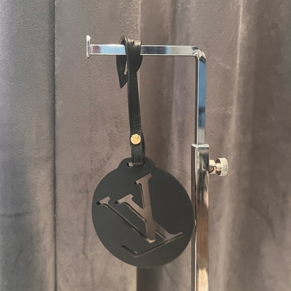 💥SOLD💥Louis Vuitton Montsouris Bag Charm - Picture 4 of 7